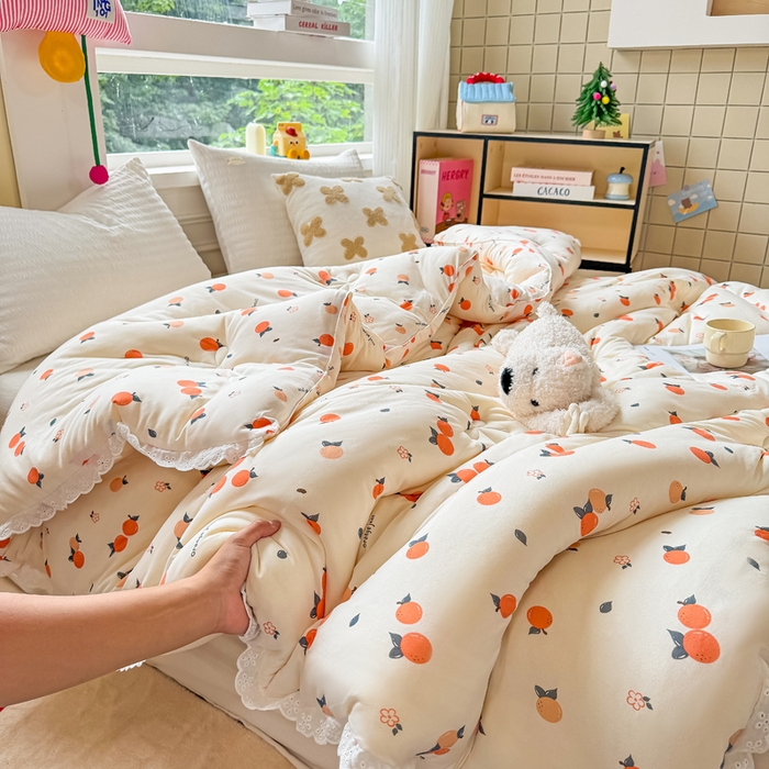 91家纺网 家纺一手货源 找家纺 栩裕纺织 2025新款印花针织棉牛奶被被子被芯冬被 橘彩