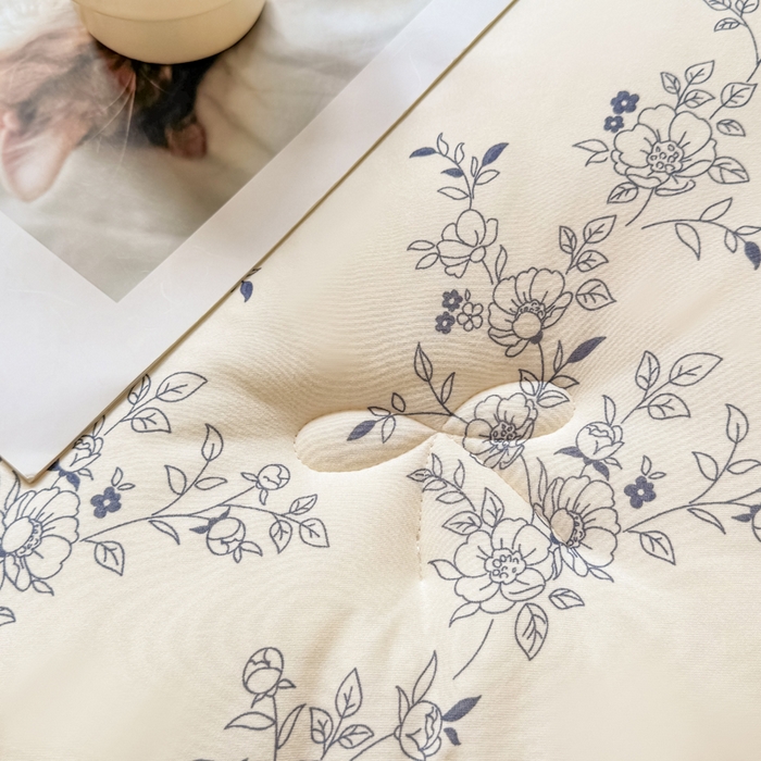 91家纺网 家纺一手货源 找家纺 栩裕纺织 2025新款印花针织棉牛奶被被子被芯冬被 青花瓷