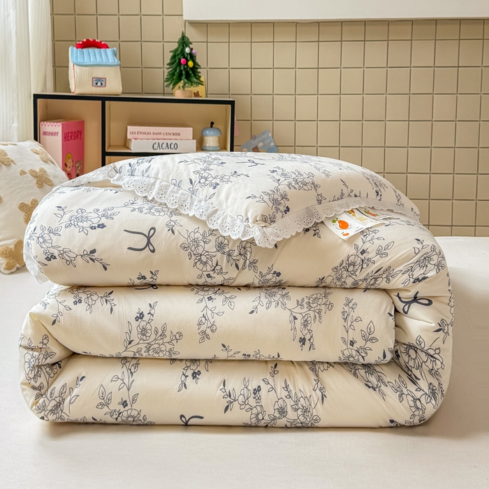 91家纺网 家纺一手货源 找家纺 栩裕纺织 2025新款印花针织棉牛奶被被子被芯冬被 青花瓷