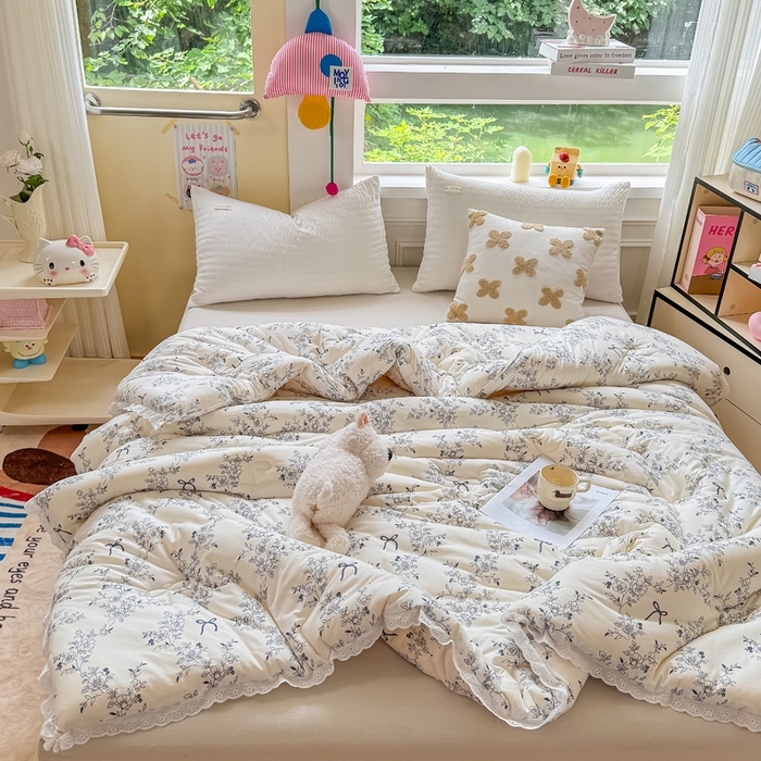 91家纺网 家纺一手货源 找家纺 栩裕纺织 2025新款印花针织棉牛奶被被子被芯冬被 青花瓷