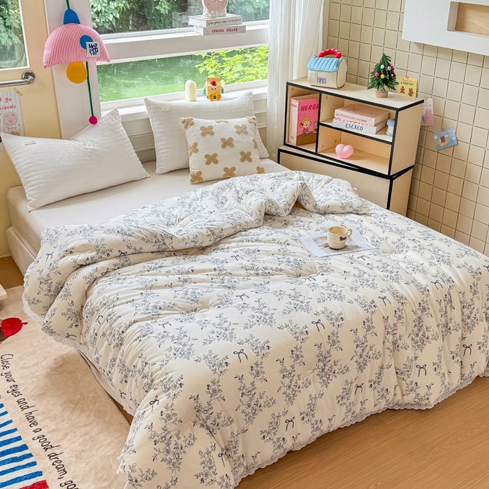 91家纺网 家纺一手货源 找家纺 栩裕纺织 2025新款印花针织棉牛奶被被子被芯冬被 青花瓷