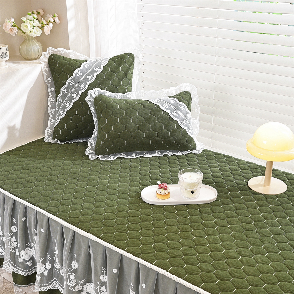 91家纺网 家纺一手货源 找家纺 共鸣沙发垫 2025新款星语飘窗垫 星空抹茶色