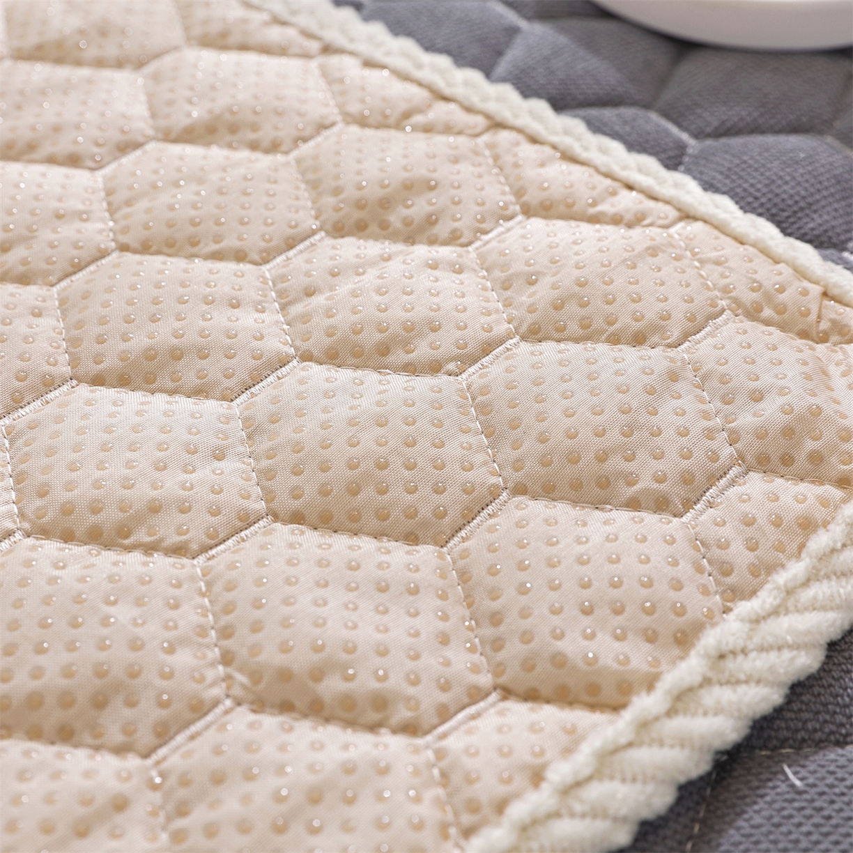 91家纺网 家纺一手货源 找家纺 共鸣沙发垫 2025新款星语飘窗垫 星空灰色