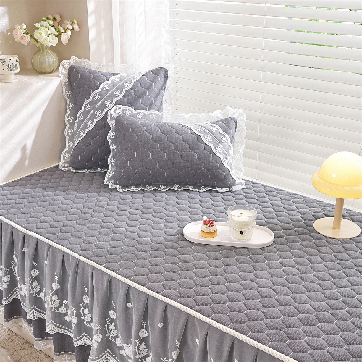 91家纺网 家纺一手货源 找家纺 共鸣沙发垫 2025新款星语飘窗垫 星空灰色