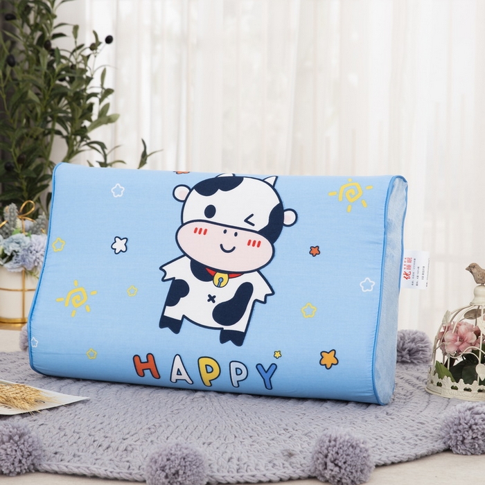 91家纺网 家纺一手货源 找家纺 大黄蜂家居家纺 2025新款全棉13372棉儿童卡通乳胶枕套 快乐牛牛蓝