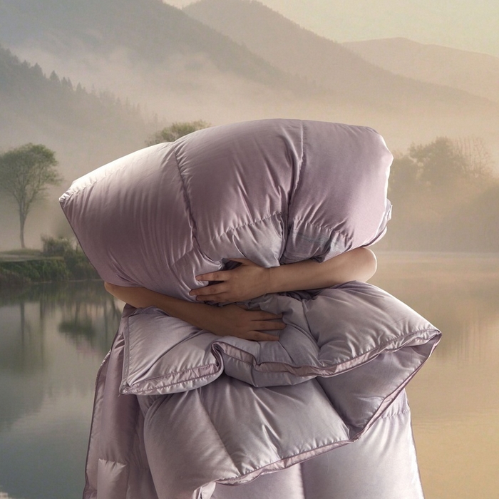 91家纺网 家纺一手货源 找家纺 织梦人羽绒工厂店 2025新款高蓬松羽绒95鹅绒大牌同款花型莫代尔印花 忆江南-紫