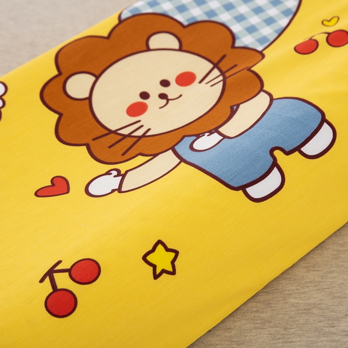 91家纺网 家纺一手货源 找家纺 大黄蜂家居家纺 2025新款全棉13372棉儿童卡通乳胶枕套 彩虹狮子