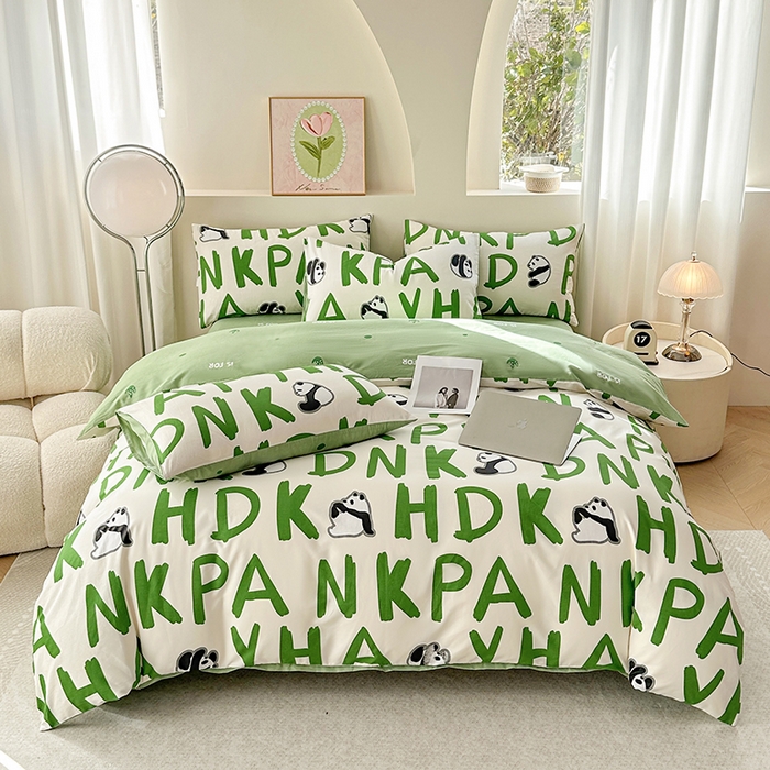 91家纺网 家纺一手货源 找家纺 宇彬家纺 2025直播新款13372全棉纯棉印花单双人被套喷气小清新简约热款学生被罩 熊猫新花型上新