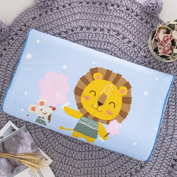 91家纺网 家纺一手货源 找家纺 大黄蜂家居家纺 2025新款全棉13372棉儿童卡通乳胶枕套 开心狮子