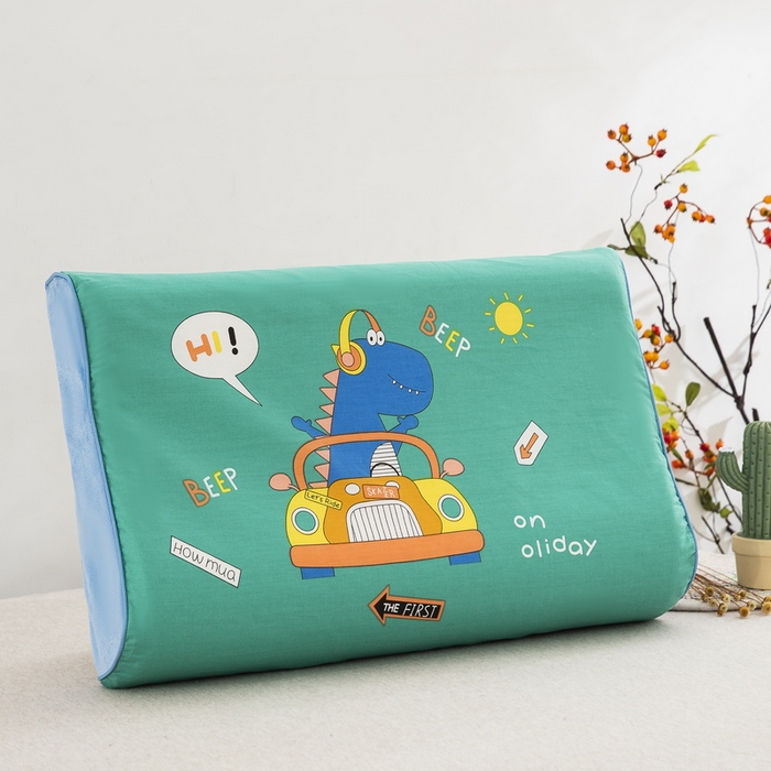 91家纺网 家纺一手货源 找家纺 大黄蜂家居家纺 2025新款全棉13372棉儿童卡通乳胶枕套 假日恐龙