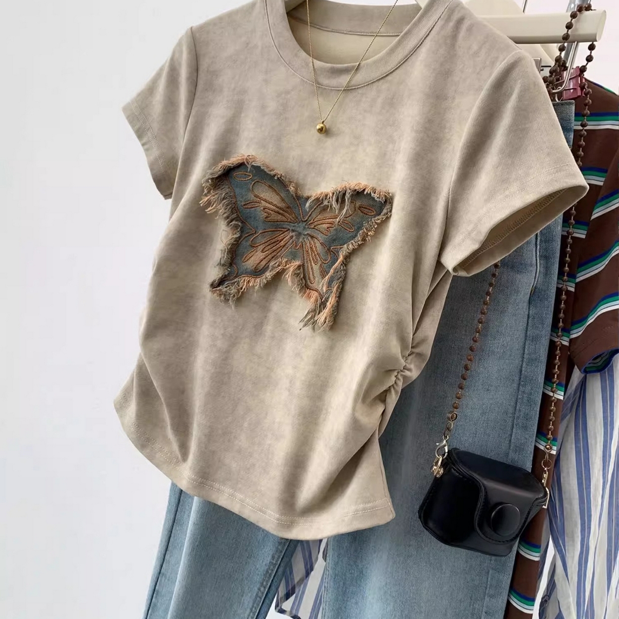 91家纺网 家纺一手货源 找家纺 洛兰沙家居馆【只代发】【只代发】 2025新款扎染短袖t恤女莫代尔上衣美式复古夏季设计感小个子修身短款上 棕色