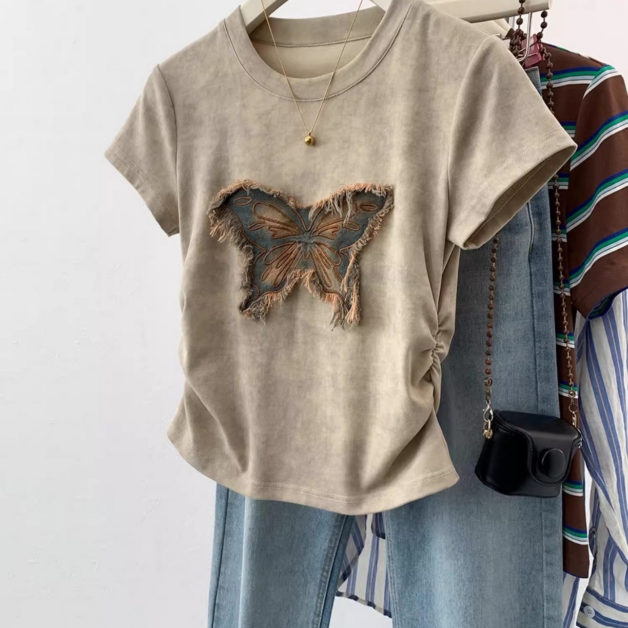 91家纺网 家纺一手货源 找家纺 洛兰沙家居馆【只代发】【只代发】 2025新款扎染短袖t恤女莫代尔上衣美式复古夏季设计感小个子修身短款上 棕色