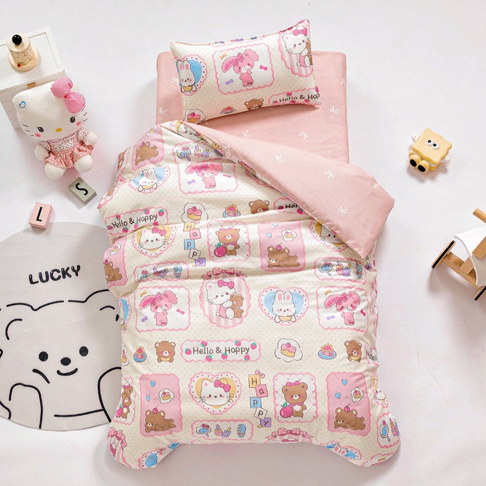 91家纺网 家纺一手货源 找家纺 （总）鱼宝 2025新款全棉幼儿园套件 三件套—童真系列