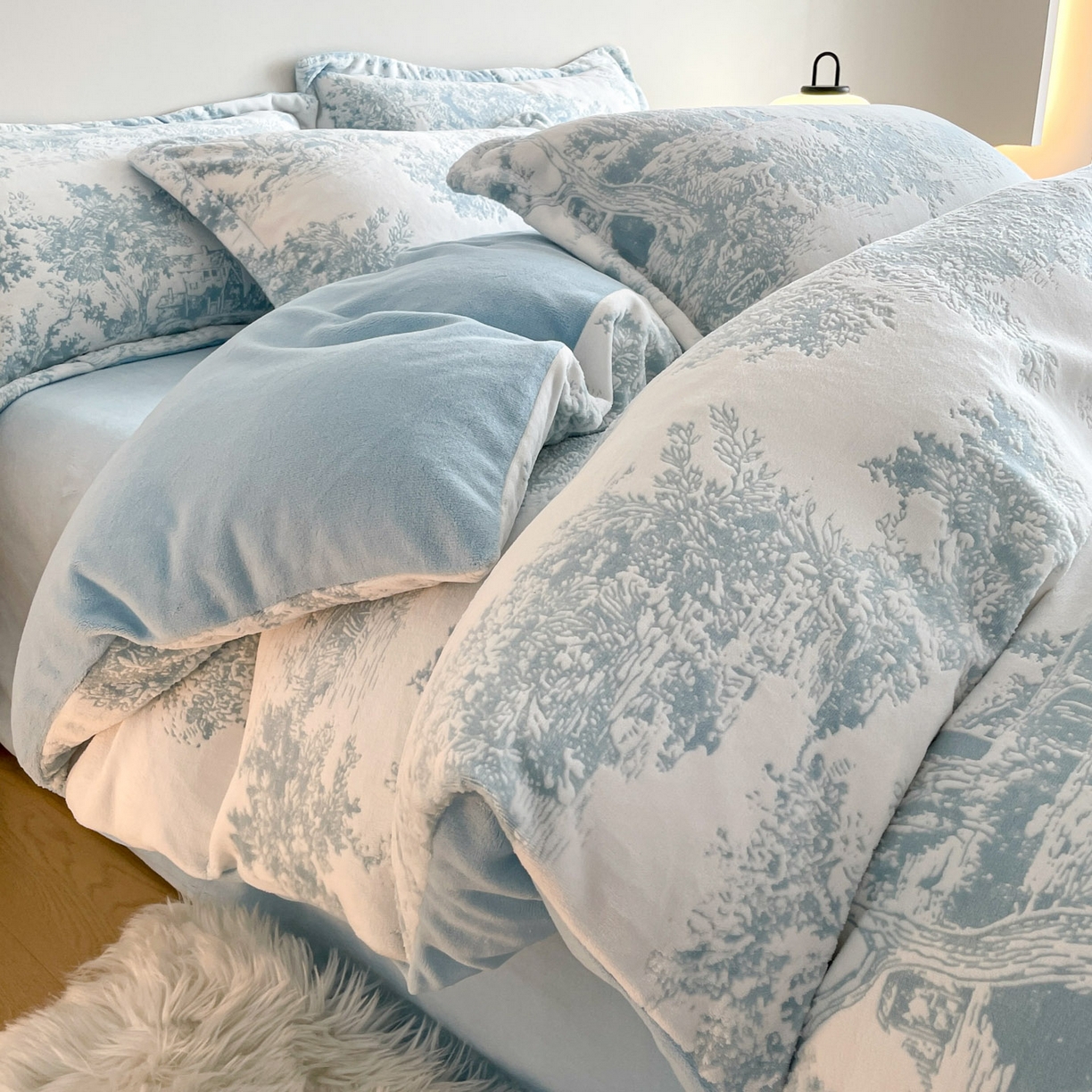 91家纺网 家纺一手货源 找家纺 （总）玉相逢 2025秋冬新款A类高克重牛奶绒立体亲肤绒浮雕雕花绒四件套