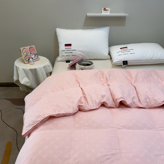 91家纺网 家纺一手货源 找家纺 华盛羽绒被壳 2025新款双层全棉提花羽绒被壳冬被 四叶草豆沙