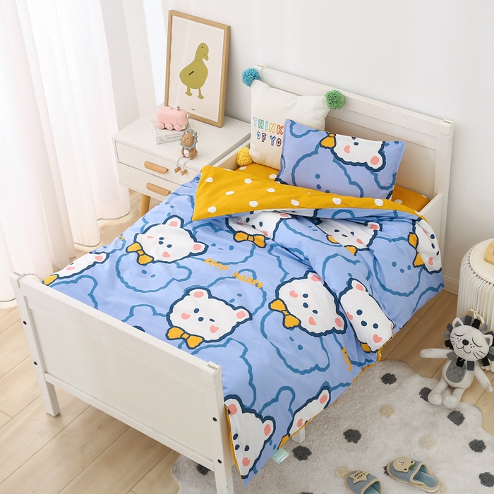 91家纺网 家纺一手货源 找家纺 鱼宝 2025新款全棉幼儿园套件 三件套—童真系列 领结熊