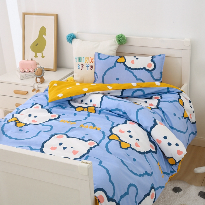 91家纺网 家纺一手货源 找家纺 鱼宝 2025新款全棉幼儿园套件 三件套—童真系列 领结熊