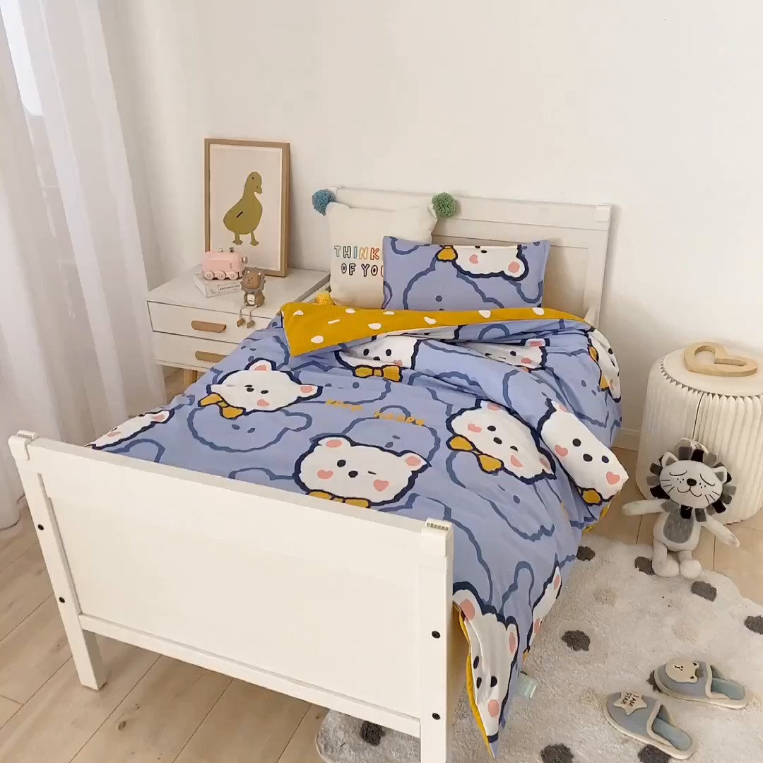 91家纺网 家纺一手货源 找家纺 鱼宝 2025新款全棉幼儿园套件 三件套—童真系列 领结熊