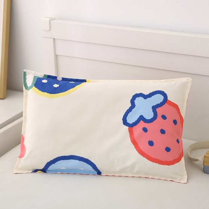 91家纺网 家纺一手货源 找家纺 鱼宝 2025新款全棉幼儿园套件 三件套—童真系列 奶油草莓