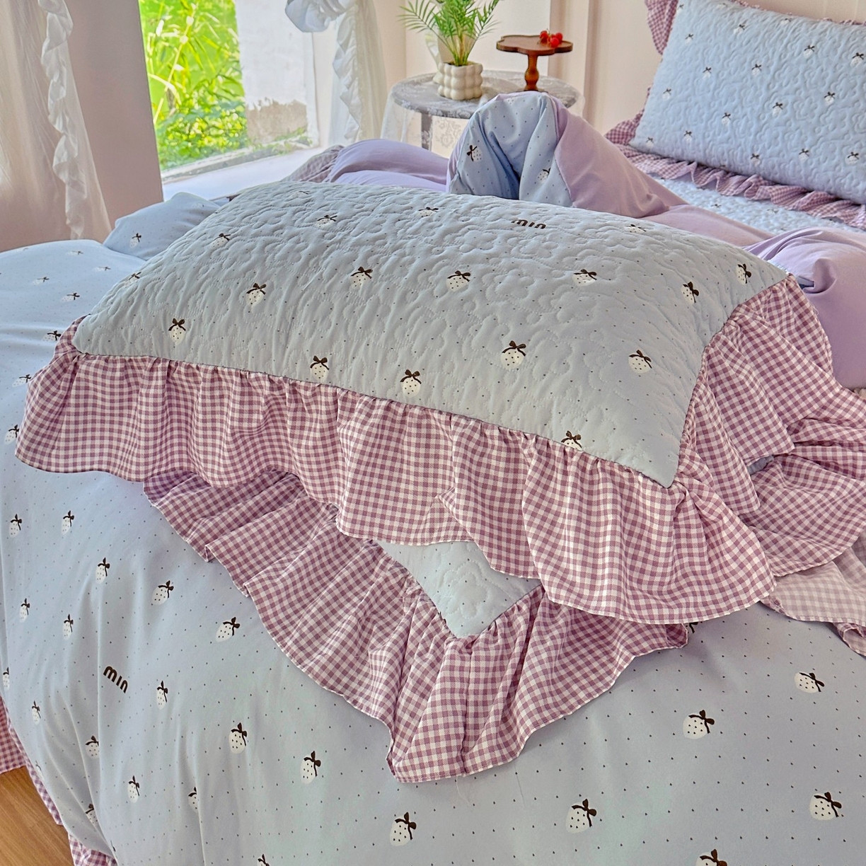 91家纺网 家纺一手货源 找家纺 （总）易辰美 2025新款亲肤舒适印花夹棉公主风夹棉枕套