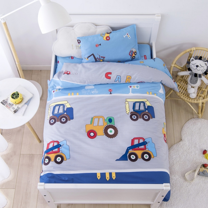 91家纺网 家纺一手货源 找家纺 鱼宝 2025新款全棉幼儿园套件 三件套—童真系列 挖土机