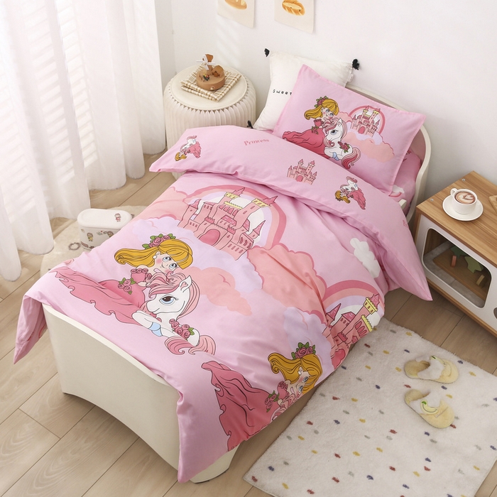 91家纺网 家纺一手货源 找家纺 鱼宝 2025新款全棉幼儿园套件 三件套—童真系列 城堡公主