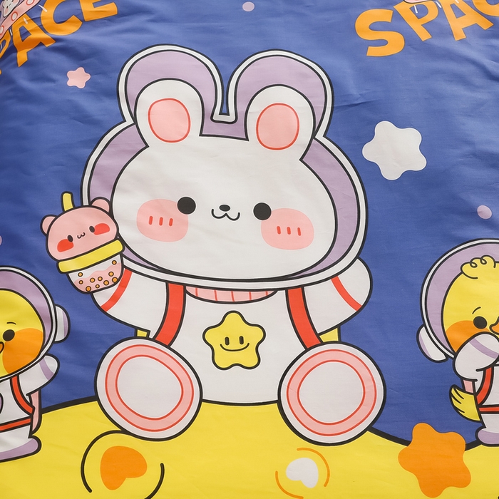 91家纺网 家纺一手货源 找家纺 鱼宝 2025新款全棉幼儿园套件 三件套—童真系列 星空小兔