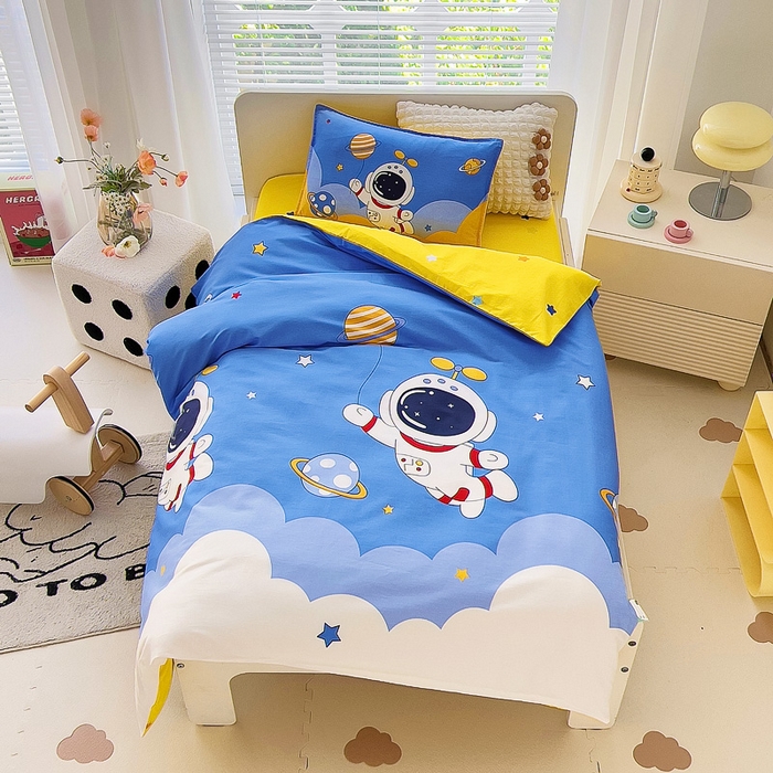 91家纺网 家纺一手货源 找家纺 鱼宝 2025新款全棉幼儿园套件 三件套—童真系列 太空飞行