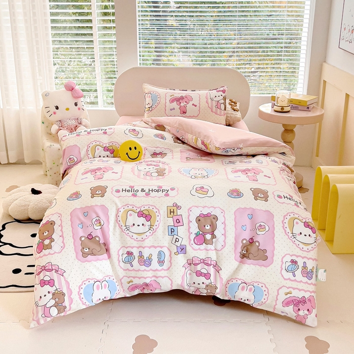 91家纺网 家纺一手货源 找家纺 鱼宝 2025新款全棉幼儿园套件 三件套—童真系列 粉粉猫