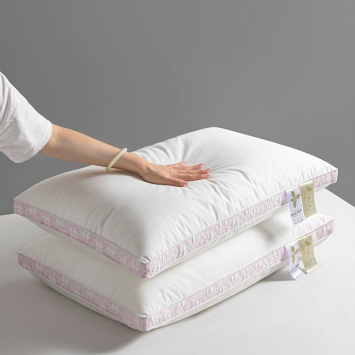 91家纺网 家纺一手货源 找家纺 小米枕芯 2025新款全棉立体单边枕头枕芯-苹果花 宽边粉-高枕800克