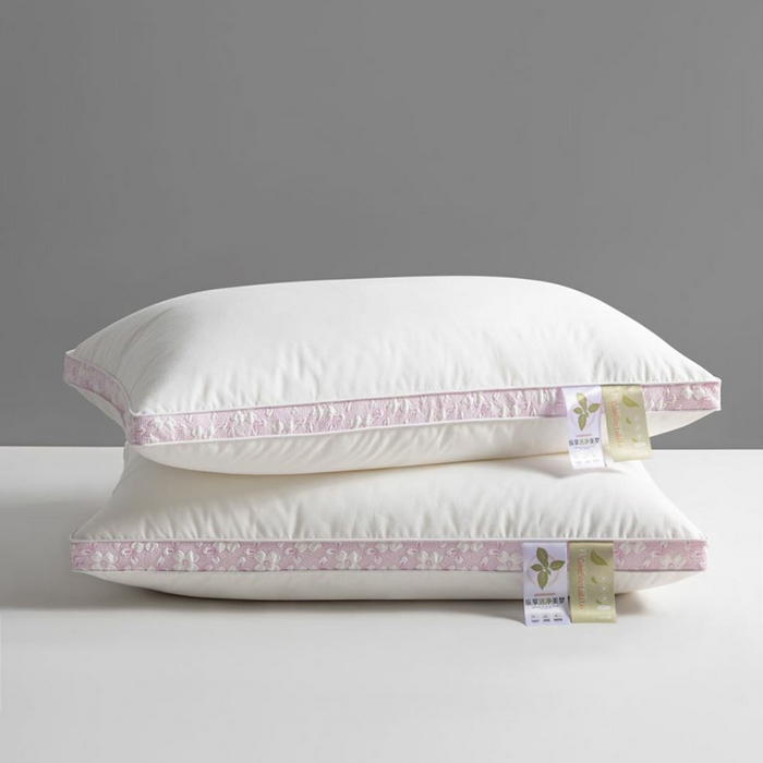 91家纺网 家纺一手货源 找家纺 小米枕芯 2025新款全棉立体单边枕头枕芯-苹果花 宽边粉-中枕800克