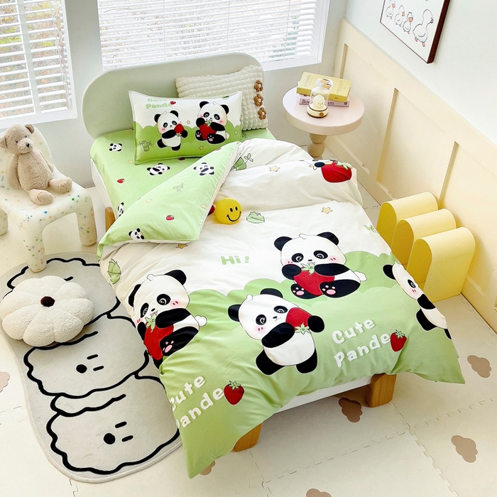 91家纺网 家纺一手货源 找家纺 鱼宝 2025新款全棉幼儿园套件 三件套—童真系列 哈喽熊猫