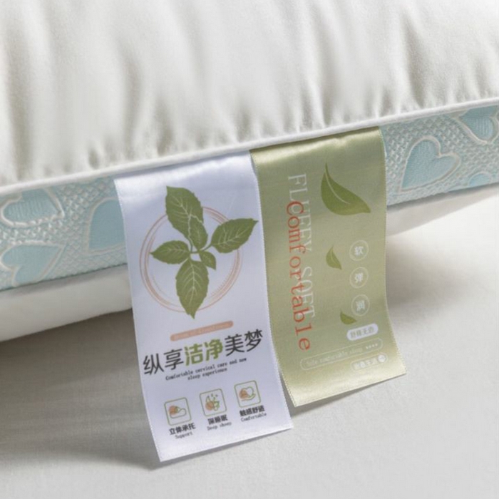 91家纺网 家纺一手货源 找家纺 小米枕芯 2025新款全棉立体单边枕头枕芯-苹果花 宽边蓝-中枕800克