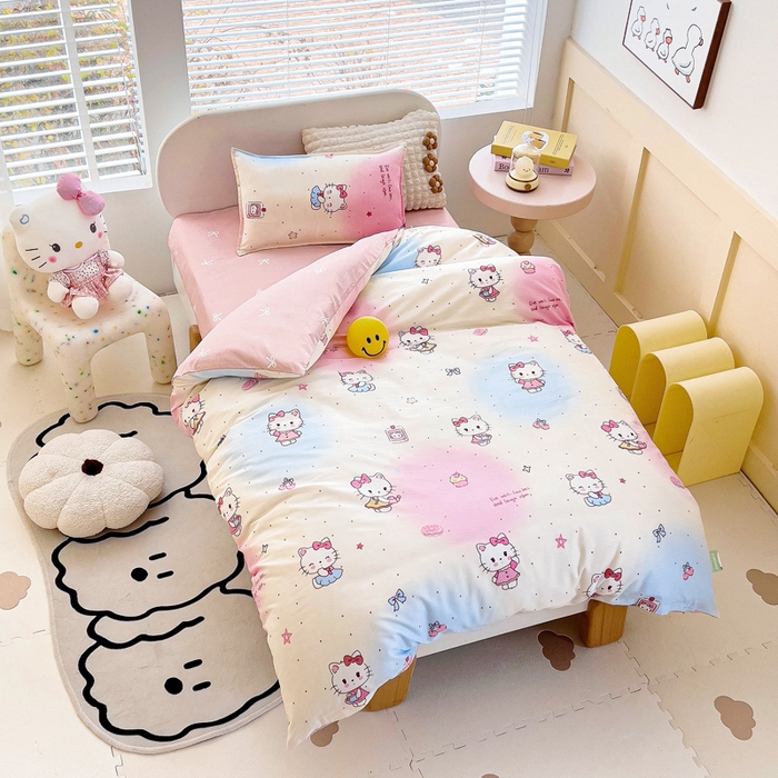 91家纺网 家纺一手货源 找家纺 鱼宝 2025新款全棉幼儿园套件 三件套—童真系列 梦幻猫咪