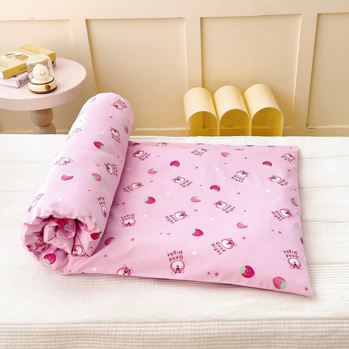 91家纺网 家纺一手货源 找家纺 鱼宝 2025新款全棉幼儿园套件 三件套—童真系列 胖胖熊