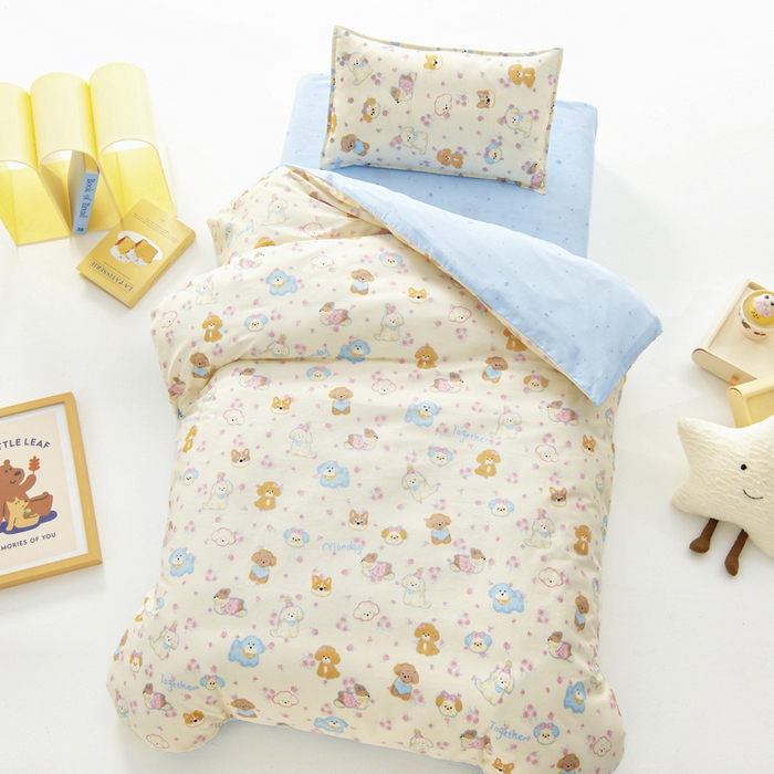 91家纺网 家纺一手货源 找家纺 鱼宝 2025新款全棉幼儿园套件 三件套—童真系列 狗狗家族