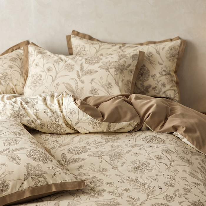 91家纺网 家纺一手货源 找家纺 千朵森 2025新款全棉高定印花磨毛拼角四件套-风格一 爱意浓