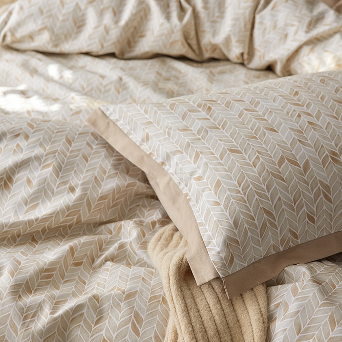 91家纺网 家纺一手货源 找家纺 千朵森 2025新款全棉高定印花磨毛拼角四件套-风格一 似锦