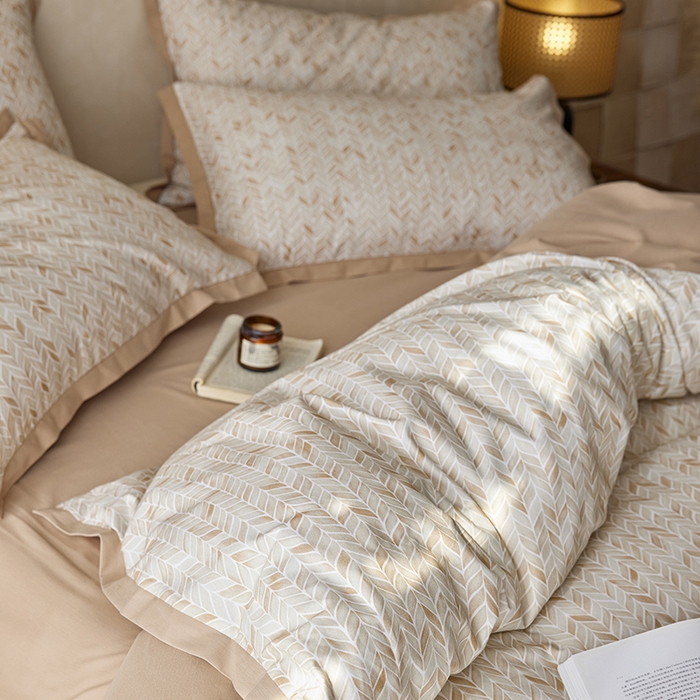 91家纺网 家纺一手货源 找家纺 千朵森 2025新款全棉高定印花磨毛拼角四件套-风格一 似锦