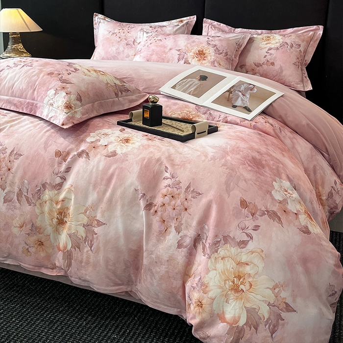 91家纺网 家纺一手货源 找家纺 格里芬 2025全棉加厚磨毛纯棉生态磨毛印花四件套 花涧-粉