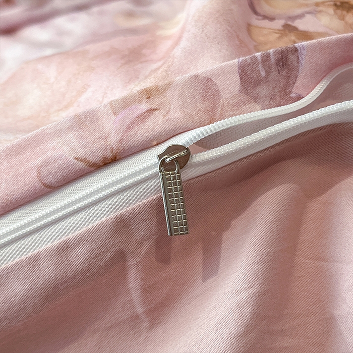 91家纺网 家纺一手货源 找家纺 格里芬 2025全棉加厚磨毛纯棉生态磨毛印花四件套 花涧-粉