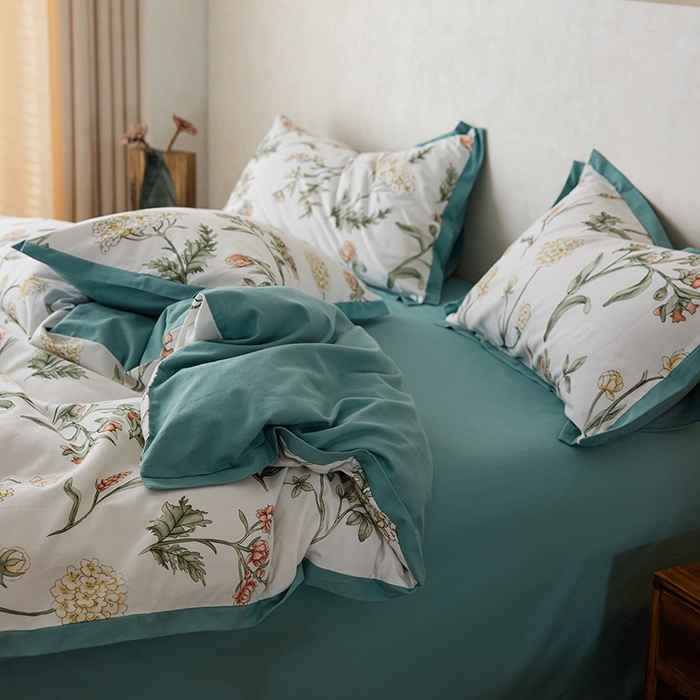 91家纺网 家纺一手货源 找家纺 千朵森 2025新款全棉高定印花磨毛拼角四件套-风格一 春晓