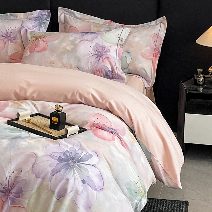 91家纺网 家纺一手货源 找家纺 格里芬 2025全棉加厚磨毛纯棉生态磨毛印花四件套 幻影-粉