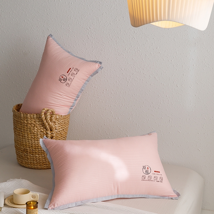 91家纺网 家纺一手货源 找家纺 小米枕芯 2025新款泡泡纱四色枕头枕芯 粉色