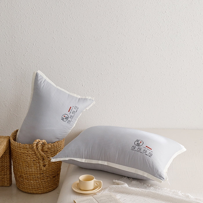 91家纺网 家纺一手货源 找家纺 小米枕芯 2025新款泡泡纱四色枕头枕芯 灰色