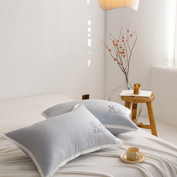 91家纺网 家纺一手货源 找家纺 小米枕芯 2025新款泡泡纱四色枕头枕芯 灰色