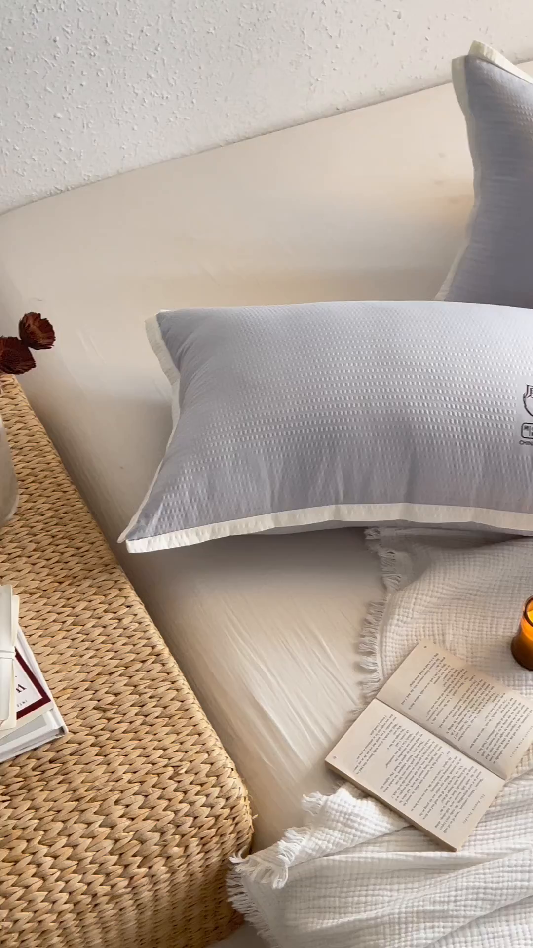 91家纺网 家纺一手货源 找家纺 小米枕芯 2025新款泡泡纱四色枕头枕芯 灰色