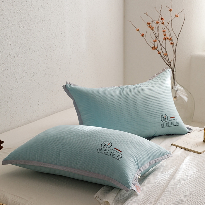 91家纺网 家纺一手货源 找家纺 小米枕芯 2025新款泡泡纱四色枕头枕芯 绿色