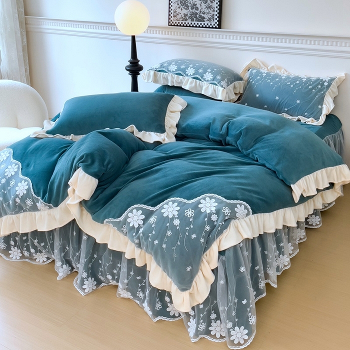 91家纺网 家纺一手货源 找家纺 睡美人 2025新款牛奶绒蕾丝款床裙四件套花仙子系列 花仙子-星空蓝