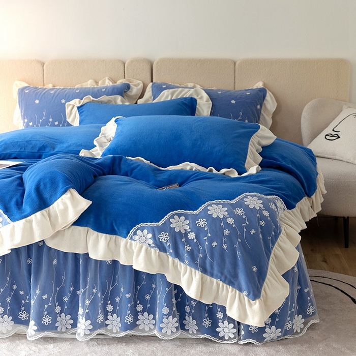 91家纺网 家纺一手货源 找家纺 睡美人 2025新款牛奶绒蕾丝款床裙四件套花仙子系列 花仙子-梦幻蓝